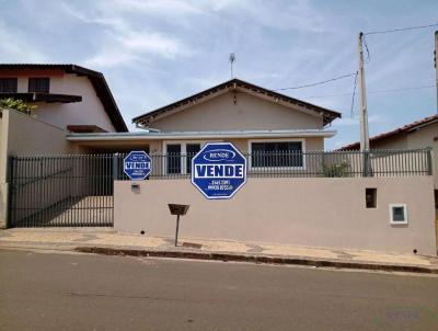 Casa para Venda, em Pirassununga, bairro Vila Pinheiro, 3 dormitrios, 2 banheiros