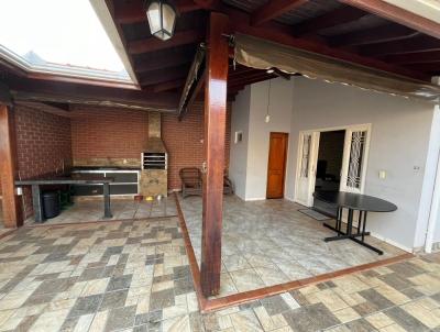 Casa para Venda, em Pirassununga, bairro Jardim Europa, 3 dormitrios, 2 banheiros, 1 sute, 2 vagas