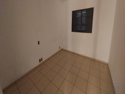 Casa para Venda, em Pirassununga, bairro Vila Redeno, 3 dormitrios, 2 banheiros