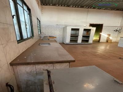 Comercial para Venda, em Pirassununga, bairro Cachoeira de Emas, 2 banheiros