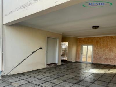 Casa para Venda, em Pirassununga, bairro Centro, 3 dormitrios, 3 banheiros, 1 sute, 1 vaga