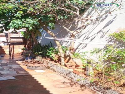 Casa para Venda, em Pirassununga, bairro Santa Clara, 1 dormitrio, 1 banheiro, 1 vaga