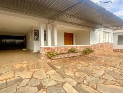 Casa para Venda, em Pirassununga, bairro Centro, 5 dormitrios, 4 banheiros, 2 sutes, 2 vagas