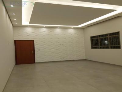 Casa para Venda, em Pirassununga, bairro Vila Br�s, 3 dormit�rios, 2 banheiros, 1 su�te