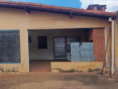Casa para Venda, em Pirassununga, bairro Centro, 3 dormit�rios, 2 banheiros, 1 vaga
