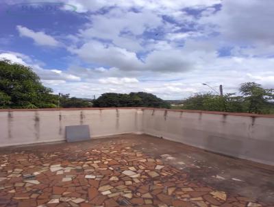 Casa para Venda, em Pirassununga, bairro Vila Santa Terezinha, 1 dormit�rio, 1 banheiro, 3 vagas