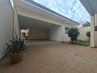 Casa para Venda, em Pirassununga, bairro Jardim Pavesi, 3 dormit�rios, 2 banheiros, 1 su�te, 2 vagas