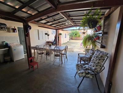Casa para Venda, em Pirassununga, bairro Cidade Jardim, 3 dormit�rios, 2 banheiros, 1 su�te, 2 vagas