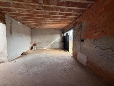 Casa para Venda, em Pirassununga, bairro Terrazul, 2 dormit�rios, 1 banheiro, 1 su�te, 2 vagas