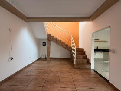 Casa para Venda, em Pirassununga, bairro Centro, 5 dormit�rios, 2 banheiros, 2 su�tes, 2 vagas