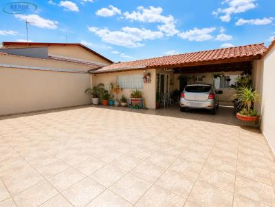 Casa para Venda, em Pirassununga, bairro Vila Santa Terezinha, 3 dormit�rios, 2 banheiros