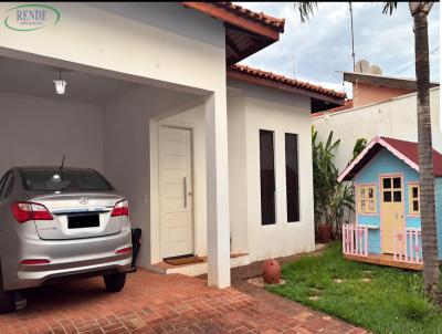Casa para Venda, em Pirassununga, bairro Vila Pinheiro, 2 dormit�rios, 1 banheiro, 1 su�te